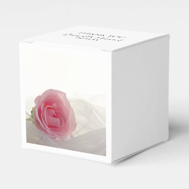 Caja Para Regalos Rosa Rosa en Boda Blanca (Costado Anverso)