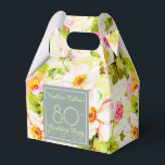 Caja Para Regalos Rosas Peonies 80th Birthday Gracias Favor Box<br><div class="desc">Patrón floral clásico de antiguos rosas silvestres y peonías sobre fondo bistre. Gráficos vintage muy elegantes con textos en una forma cuadrada gris pastel en el cumpleaños 80 del personalizable Gracias caja de favores. Puede cambiar fácilmente texto (fuente, tamaño, color y posición) y forma (tamaño y posición). Productos de juego:...</div>