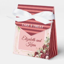 Rosas rojas elegantes 3"w x 1.5"l x 3.25"h