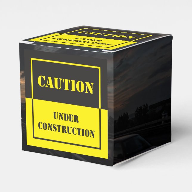 Caja Para Regalos signo de precaución en la construcción (Costado Anverso)