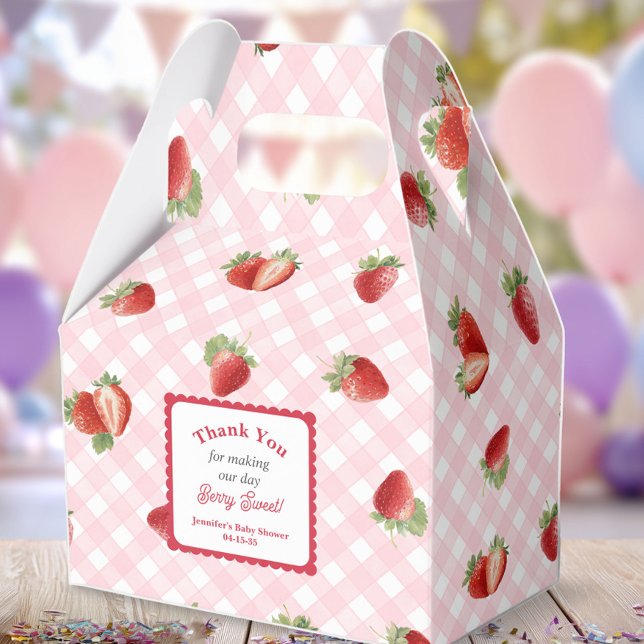 Caja Para Regalos Strawberry with pink Gingham-Baby Girl Shower (Strawberry with pink gingham pattern-Berry Sweet Baby Girl Shower favor box.)
