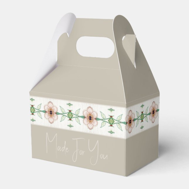 Caja Para Regalos Taupe Con Flor De Peach (Front Side)
