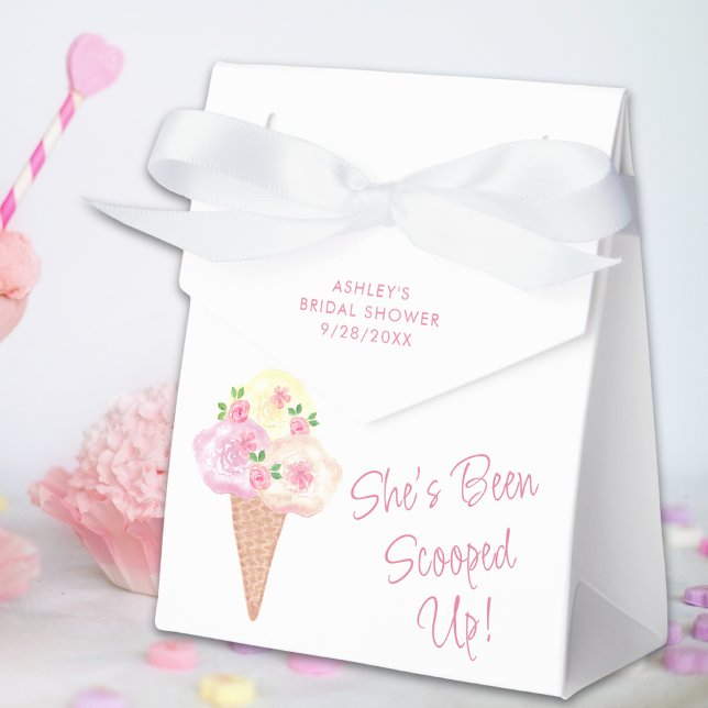 Caja Para Regalos Torta Helada para Despedida de Soltera  (Subido por el creador)