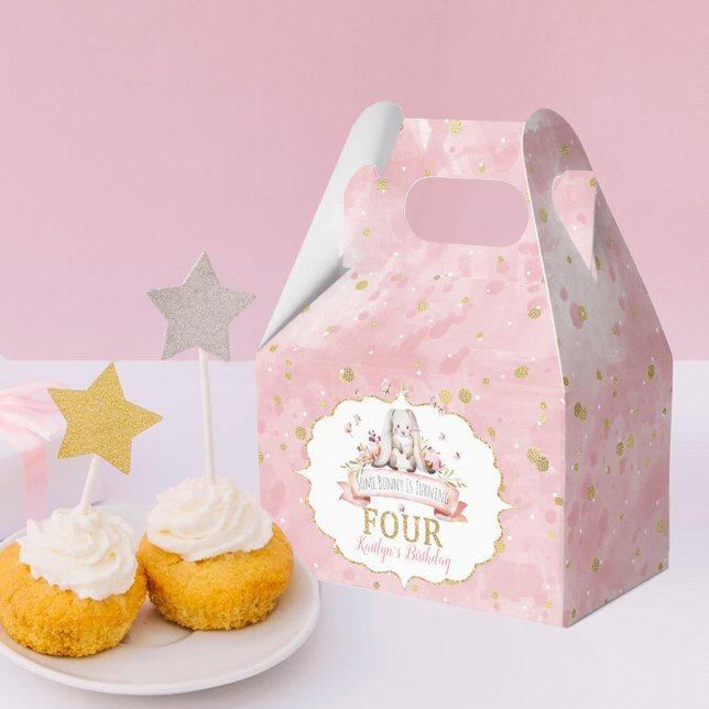 Caja Para Regalos Un conejo cumple cuatro años (Subido por el creador)