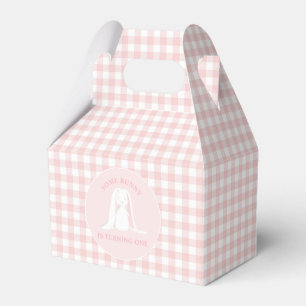 Caja Para Regalos Un conejo es un cumpleaños rosado de Gingham