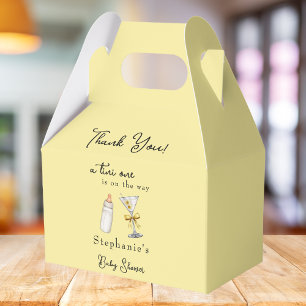 Caja Para Regalos Un Tini en camino Baby Shower Martini Amarillo de