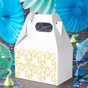 Caja Para Regalos Una alfombra amarilla con un motivo de repetición 