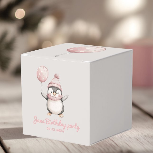 Caja Para Regalos Whimsical Penguin Birthday | Rosa antiguo  (Subido por el creador)