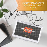 Caja Para Tarjetas De Visita Consultor de citas motivacionales "Just Be Curious<br><div class="desc">Funda profesional de tarjetas de visita con el tema motivacional "Just Be Curious". Este diseño presenta un fondo de patrón a cuadros con un llamativo color naranja vibrante de la palabra "JUST", mientras que el texto blanco colocado encima de él, lo que lo hace elegante y moderno. Personalice esta plantilla...</div>