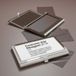 Caja Para Tarjetas De Visita Definición de Diseñador de disfraces - Equipo de C<br><div class="desc">El Diseñador de Disfraces es un creador magistral,  que viste personajes de cualquier época en estilos que dan vida a las historias. Este elegante titular de tarjetas de visita celebra su arte en la transformación de la visión en arte de vestuario.</div>