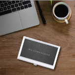 Caja Para Tarjetas De Visita El aspecto de cuero negro es mínimo<br><div class="desc">Un titular de tarjeta de visita con un diseño gráfico digital que se asemeja a una textura de cuero para cualquier profesión,  personalizar con tu información personal.</div>