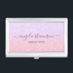 Caja Para Tarjetas De Visita Elegante artista de maquillaje rosa de oro y purpu<br><div class="desc">Diseño moderno con finas texturas rosa y purpurina púrpura con elegante fuente caligráfica.</div>