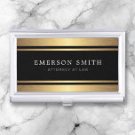 Caja Para Tarjetas De Visita Elegante degradado falso dorado bordes negro<br><div class="desc">Elegante,  negro y dorado gradiente (imagen impresa con un efecto metalizado cepillado simulado en la obra de arte) titular de tarjeta de visita con su nombre y nombre de la compañía impreso en la parte delantera. Texto en blanco y gris.</div>