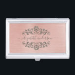 Caja Para Tarjetas De Visita Elegante Rosa con guion de Monograma Metalizado ce<br><div class="desc">Un elegante rosa metálico de oro cepillado metalizado titular de tarjeta de visita. El titular de la tarjeta de visita tiene un monograma de escritura con un fondo rosado metálico. Un diseño diseñado por Blackberry Boulevard.</div>