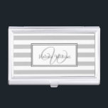 Caja Para Tarjetas De Visita Elegante Y Elegante Rayas Gris Monogramado<br><div class="desc">Rayas grises y monograma elegante.</div>