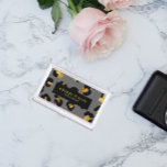 Caja Para Tarjetas De Visita Glam Purpurina Gold Gray Black Leopardo Animal<br><div class="desc">Si eres una dama jefa, este moderno e impresionante titular de tarjeta de visita es la manera perfecta de darle una primera impresión memorable a tu cliente. Funda de tarjetas de visita de animalier moderno y juvenil con imagen digital de leopardo impreso en oro gris, negro y purpurina. Superposición de...</div>