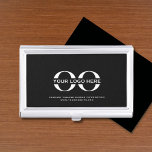 Caja Para Tarjetas De Visita Logotipo de empresa Minimalista<br><div class="desc">Una sencilla plantilla de negocios en negro personalizado con un estilo minimalista moderno que se puede actualizar fácilmente con el logotipo y el texto de su empresa. Diseñado con una imagen horizontal del logotipo (2560 x 1440 px), puede realizar el personalizar cambiando el texto y la imagen utilizando los campos...</div>