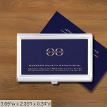 Caja Para Tarjetas De Visita Logotipo de Personalizado simple<br><div class="desc">Aumente su juego de red con este funda de tarjetas de visita simple, elegante y profesional. El fondo azul marino presenta su logotipo, nombre de la empresa, dirección, información de contacto y sitio web en la tipografía clásica dorada de los tercios inferiores añade un toque de sofisticación a sus interacciones...</div>