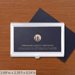Caja Para Tarjetas De Visita Logotipo Empresa de lujo<br><div class="desc">Una lujosa plantilla de negocios personalizado en un estilo moderno que se puede actualizar fácilmente con el logotipo y el texto de su empresa. Diseñado con un logotipo de sello dorado cepillado, puede realizar el personalizar cambiando el texto y la imagen utilizando los campos proporcionados. Diseño de marca para promoción...</div>