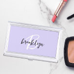 Caja Para Tarjetas De Visita Monograma blanco negro de lavanda elegante<br><div class="desc">Este moderno y moderno funda de tarjetas de visita cuenta con un monograma y un nombre en blanco y negro con un elegante fondo de lavanda.</div>