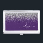 Caja Para Tarjetas De Visita Monograma de Purpurina de color morado plateado Gi<br><div class="desc">Purpurina de guion morado y plateado Monograma Nombre titular de tarjeta de visita. Esto hace que el dulce perfecto cumpleaños 16,  boda,  ducha de novia,  aniversario,  ducha de bebé o fiesta de soltera sea regalo para alguien que ama el lujo glam y los estilos de moda.</div>