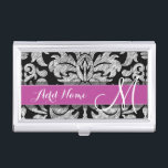 Caja Para Tarjetas De Visita Monograma del patrón de encaje negro y blanco<br><div class="desc">Un patrón vintage con un diseño de pizarra y encaje. Descubra las flores y las hojas.Un diseño moderno con colores y elegancia populares. Los elementos son más fáciles de personalizar cuando se reemplazan primero todo el texto y las fotos. Si su arte todavía necesita ser ajustado, haga clic en el...</div>