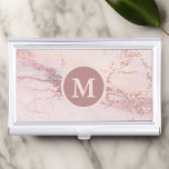 Caja Para Tarjetas De Visita Monogramado de Mármol de Oro Rosa<br><div class="desc">Estuche con tarjeta de visita monogramada de mármol oro Rosa. Este moderno titular de tarjeta de moda para mujeres se adapta perfectamente a tu escritorio o a tu bolso. Personalice su nombre o iniciales personalizados.</div>