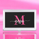 Caja Para Tarjetas De Visita Nombra de Monograma del guión moderno rosado calie<br><div class="desc">Haga una declaración profesional con nuestro estuche de tarjetas de visita de Monograma Hoteado Moderno Script Girly. Este funda elegante y elegante presenta un diseño llamativo de color rosa intenso, personalizado con su nombre en un guión moderno y elegante para una moda y un toque personalizado. Perfecto para transportar y...</div>