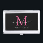 Caja Para Tarjetas De Visita Nombre del guión del monograma del magenta rosa ro<br><div class="desc">Estuche elegante de tarjeta de visita Black Hot Pink Magenta Monograma Girly Script Nombre de tarjeta de visita</div>