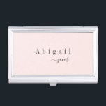 Caja Para Tarjetas De Visita Nombre simple manuscrito rosa Nombre moderno Lujo<br><div class="desc">Diseño moderno de moda minimalista nombre de guión en color de fondo rosa de color editable,  simple y elegante,  gran personalizado su propio funda profesional de tarjetas de visita personalizado.</div>