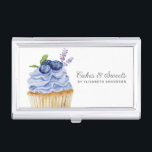 Caja Para Tarjetas De Visita Pasteles y dulces Pastelería Pastelería Chef Busin<br><div class="desc">Un lindo quequito con escarcha morada y arándanos en la parte superior decora esta panadería funda de tarjetas de visita. Personalízalo con tu nombre y nombre de negocio. Diseñado para ti por Blackberry Boulevard.</div>