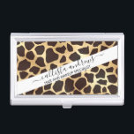 Caja Para Tarjetas De Visita Patrón de impresión de animales de la jirafa marró<br><div class="desc">Este elegante y lujoso diseño es perfecto para la moda moderna y elegante. Presenta un patrón falso impreso en oro y jirafa marrón en animales. Es moderno, moda, de moda y único. ¡Igual que tú! ***NOTA DE DISEÑO IMPORTANTE: Para cualquier solicitud de diseño personalizado, como solicitudes de productos coincidentes, cambios...</div>