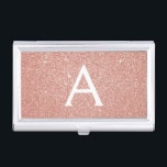 Caja Para Tarjetas De Visita Purpurina rosa de oro y monograma de espuma<br><div class="desc">Purpurina Rosa Rosa Gold Faux y Sparkle Elegant Monograma titular de tarjeta de visita para profesionales de la belleza como Piel asistencia, Microblading, Extensiones Eyelash, Gestor o Empleado de Salón de Belleza de Cabello o Maquillaje. Este titular de tarjeta de visita puede ser personalizado para incluir su nombre inicial y...</div>