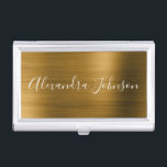 Caja Para Tarjetas De Visita Relieve metalizado dorado Elegante Lujo Moderno<br><div class="desc">Relieve metalizado dorado falso Metálico Acero inoxidable Minimalista titular de tarjeta de visita con tipografía de escritura blanca con letras blancas para el monograma. Los titulares de tarjetas de visita Metalizado de Relieve metalizado dorado se pueden personalizar con su nombre. Póngase en contacto con el diseñador para obtener elementos coincidentes...</div>