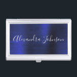 Caja Para Tarjetas De Visita Relieve metalizado metálico azul de la Marina Nego<br><div class="desc">Relieve metalizado azul marino Acero inoxidable metálico Minimalista titular de tarjeta de visita con tipografía de escritura blanca con letras blancas para el monograma. Los titulares de tarjetas de visita Metalizado de Relieve metalizado se pueden personalizar con su nombre. Póngase en contacto con el diseñador para obtener elementos coincidentes personalizados....</div>