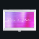 Caja Para Tarjetas De Visita Relieve metalizado rosa morado de lujosos negocios<br><div class="desc">Relieve metalizado púrpura y rosa Acero inoxidable metálico Minimalista titular de tarjeta de visita con tipografía de escritura blanca con letras blancas para el monograma. Los titulares de tarjetas de visita Metalizado de Relieve metalizado se pueden personalizar con su nombre. Póngase en contacto con el diseñador para obtener elementos coincidentes...</div>