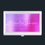 Caja Para Tarjetas De Visita Relieve metalizado rosa morado de lujosos negocios<br><div class="desc">Relieve metalizado púrpura y rosa Acero inoxidable metálico Minimalista titular de tarjeta de visita con tipografía de escritura blanca con letras blancas para el monograma. Los titulares de tarjetas de visita Metalizado de Relieve metalizado se pueden personalizar con su nombre. Póngase en contacto con el diseñador para obtener elementos coincidentes...</div>