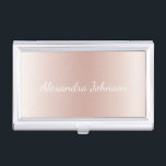 Caja Para Tarjetas De Visita Rosa Gold Rubor Relieve metalizado rosa moderno el<br><div class="desc">Rubor Pink - Rosa Gold Faux Relieve metalizado Metálico Relieve metalizado Acero inoxidable Minimalista titular de la tarjeta de visita con tipografía de escritura blanca con letras blancas para el monograma. El elegante y elegante Rosa de moda elegante y moderno Relieve metalizado dorado Metalizado titular de tarjetas de visita se...</div>