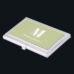 Caja Para Tarjetas De Visita Sage Green Modern Minimal Monograma inicial<br><div class="desc">Sage Green Modern Minimal Monograma Nombre inicial Caso de tarjeta de visita con carta y nombre de elección.</div>