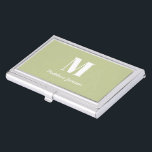 Caja Para Tarjetas De Visita Sage Green Modern Minimal Monograma inicial<br><div class="desc">Sage Green Modern Minimal Monograma Nombre inicial Caso de tarjeta de visita con carta y nombre de elección.</div>