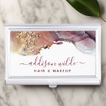 Caja Para Tarjetas De Visita Tinta De Acuarela Líquida De Arte Moderno Morado Y<br><div class="desc">Estuche De Tarjeta De Negocios Con Tinta De Agua Líquida De Color Púrpura Y Oro Moderno De Arte. Elegante diseño profesional de escritura caligráfica con letras de tinta de mano con alcohol. Perfecto para maquilladores,  peluqueros,  cosmetólogos y más!</div>