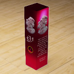 CAJA PARA VINO CÁMARA ANTIGUA, SEÑORA Y GRIPE, CITA DE MÚSICA VIN<br><div class="desc">Elegante diseño de monograma con cita de Beethoven. "La música es el vino que inspira uno a nuevos procesos generativos, y soy Bacchus que presiona este glorioso vino para la humanidad y los hace borrachos espirituales". Ludwig van Beethoven. Elegante y antigua joya de cammo con un hermoso perfil de mujer...</div>