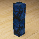 Caja Para Vino Damasco real azul, negro y plateado<br><div class="desc">Caja rústica de vino floral con acuarela vintage con acentos de azul real,  negro y plata para complementar la colección de abajo.</div>
