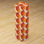 Caja Para Vino Dulce como melocotón 16 decimosexto cumpleaños<br><div class="desc">El diseño presenta un original ilustracion de marca de un melocotón de verano rizado y jugoso. Perfecto para una fiesta de cumpleaños (sobre todo una dulce 16!), una ducha de novia u otra celebración de verano. Este diseño de melocotones frutales también está disponible en otros productos, incluyendo la coordinación de...</div>