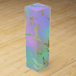 Caja Para Vino Mármol del Milenio | Jugador Pastel Arcoiris Ombre<br><div class="desc">Gradiente de mármol de color claro y colorido en tonos vivos de azul turquesa, verde menta, rosa caliente y rojo lavanda de color violeta inspirado en la sirena. Esta textura femenina pintada a mano añade el pop de color perfecto. A partir de la colección "Mármolas acuáticas modernas", este diseño presenta...</div>