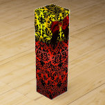 CAJA PARA VINO RUBY RED RIBBON, ORO NEGRO ART NOUVEAU DAMASK<br><div class="desc">Elegante caja de regalo de oro con vibrante gema de rubí rojo 3D, elegante, singular damasco de Art Nouveau, fácil personalizable con tu texto e iniciales como ceremonia de boda, invitación nupcial, dulce 16, salva la fecha, gracias, duchas de bebé, duchas de novias, fiestas de cumpleaños quinceanera, Bat Mitzvah, duchas...</div>