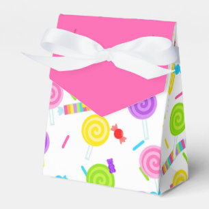 Cajas de favoritos de dulces y dulces rosados