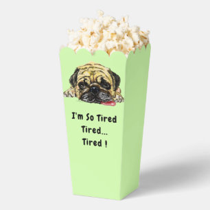 Cajas de palomitas graciosas con perro de pug grac