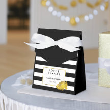 Cajas favoritas de boda | Banda negra y Peonia de