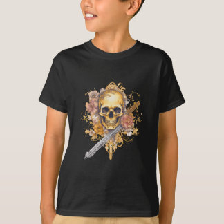 Calavera dorada en camisa negra